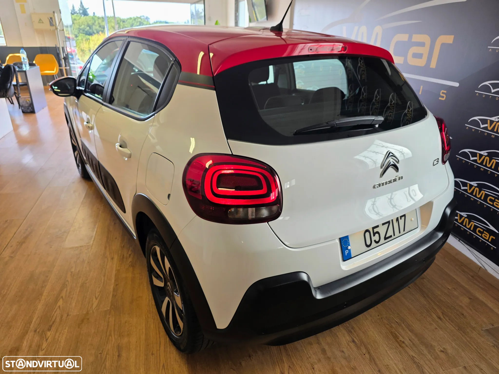 Citroën C3 1.2 PureTech Shine - 12