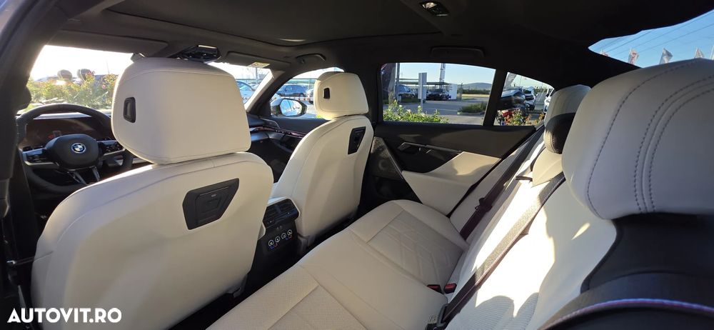 BMW Seria 5 550e xDrive AT PHEV - 8