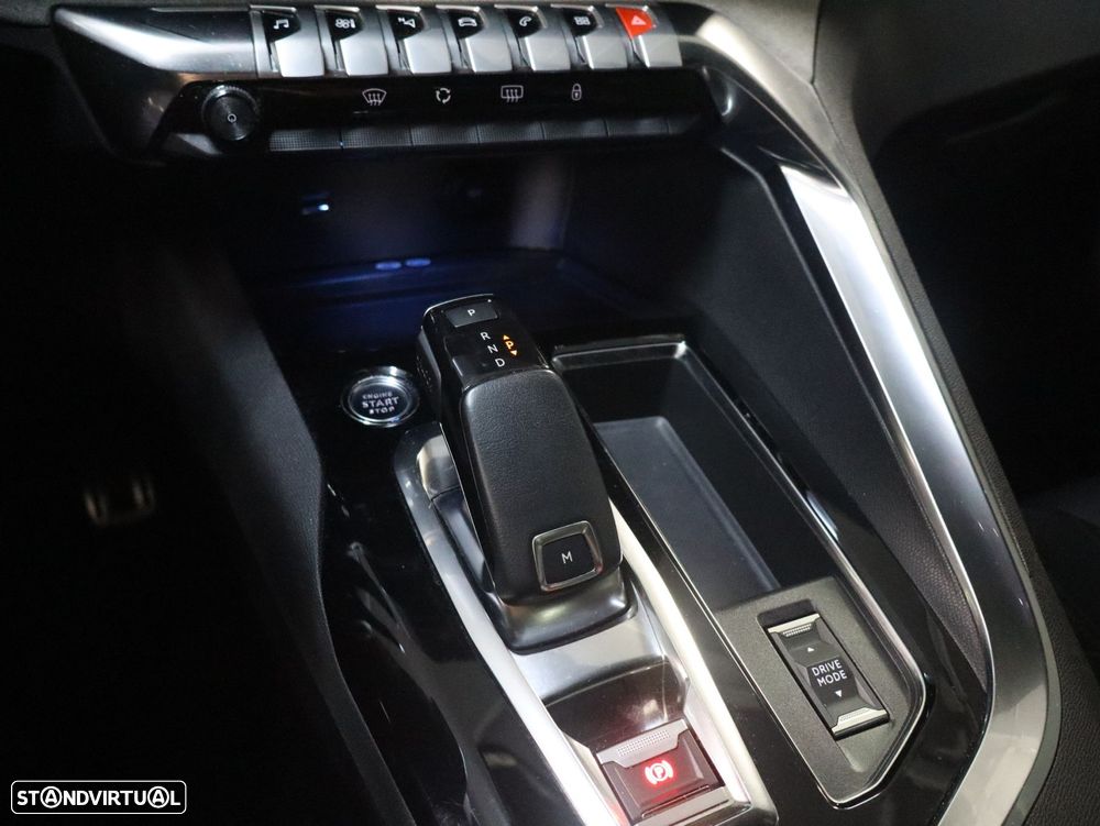 Peugeot 3008 1.2 PureTech GT Line EAT8 - 18