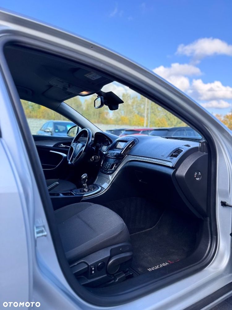 Opel Insignia - 40