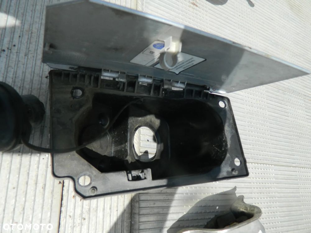 Ducato Boxer Jumper 06- Wlew Klapka Paliwa  Srebrna - 2