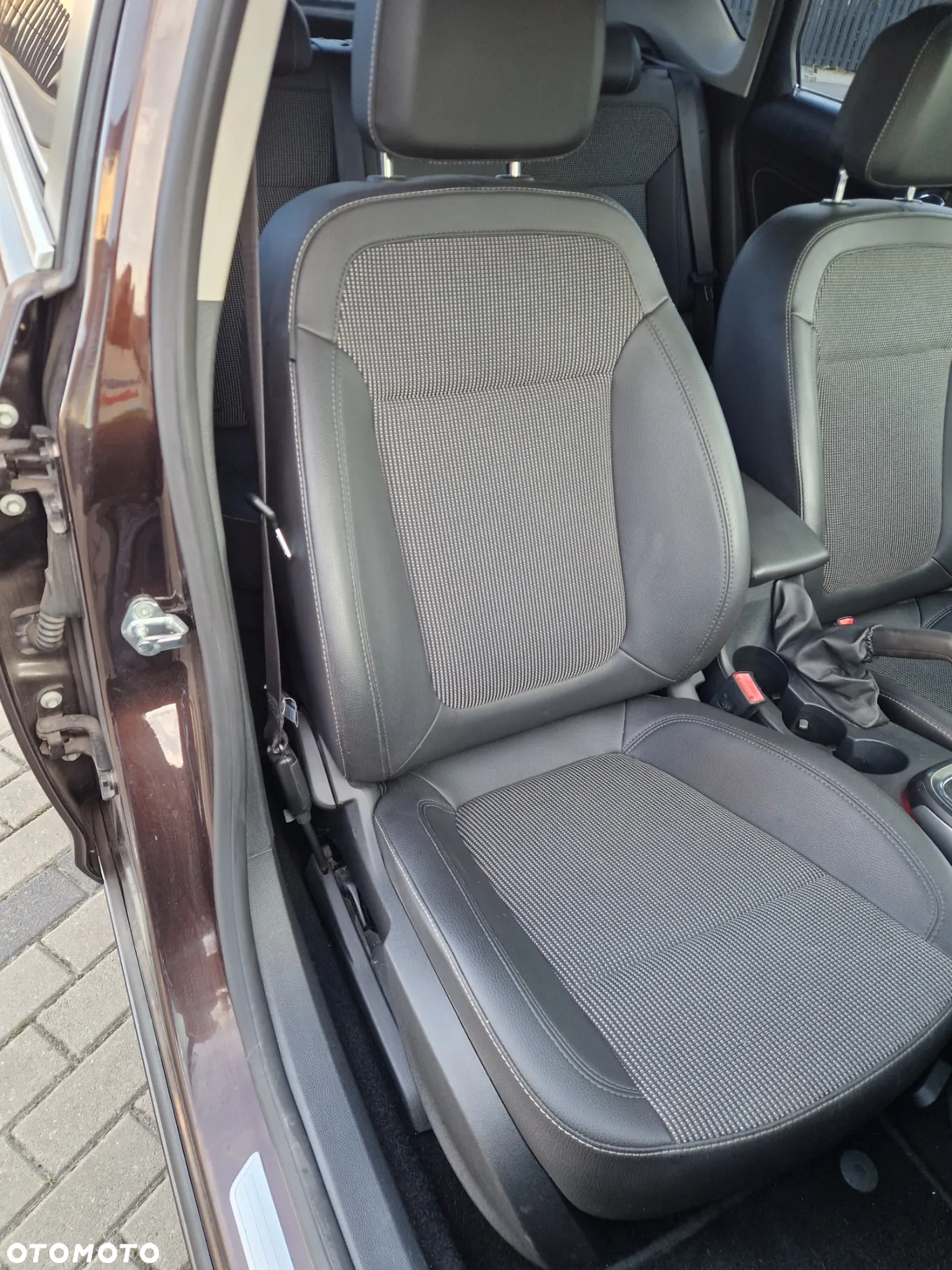 Opel Astra IV 1.4 T Cosmo S&S - 9