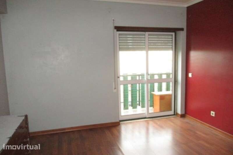 Apartamento T3 - Imóvel ocupado não disponível para visitas - Grande imagem: 5/10