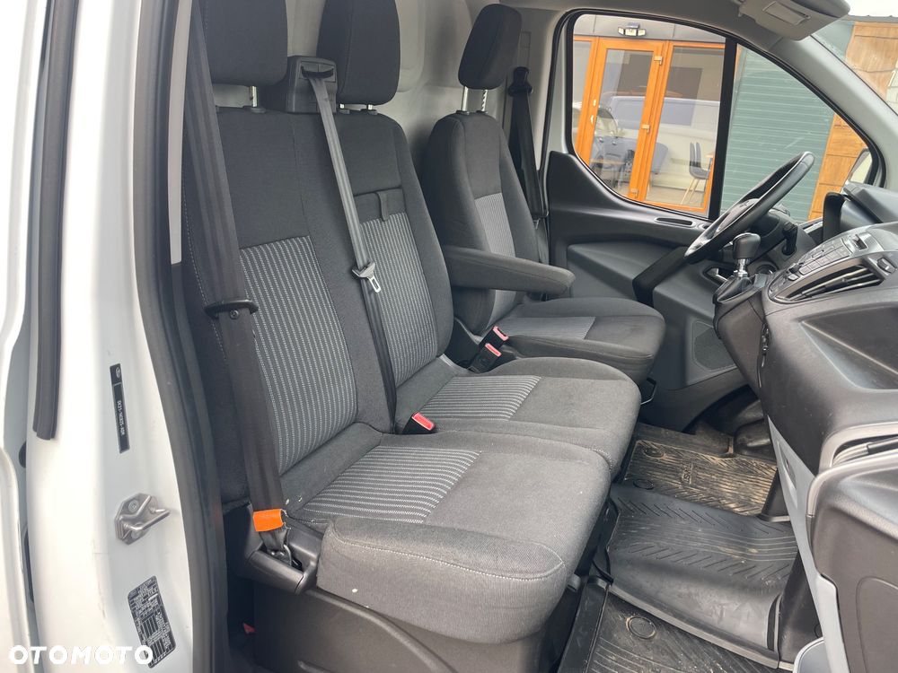 Ford Transit Custom - 20