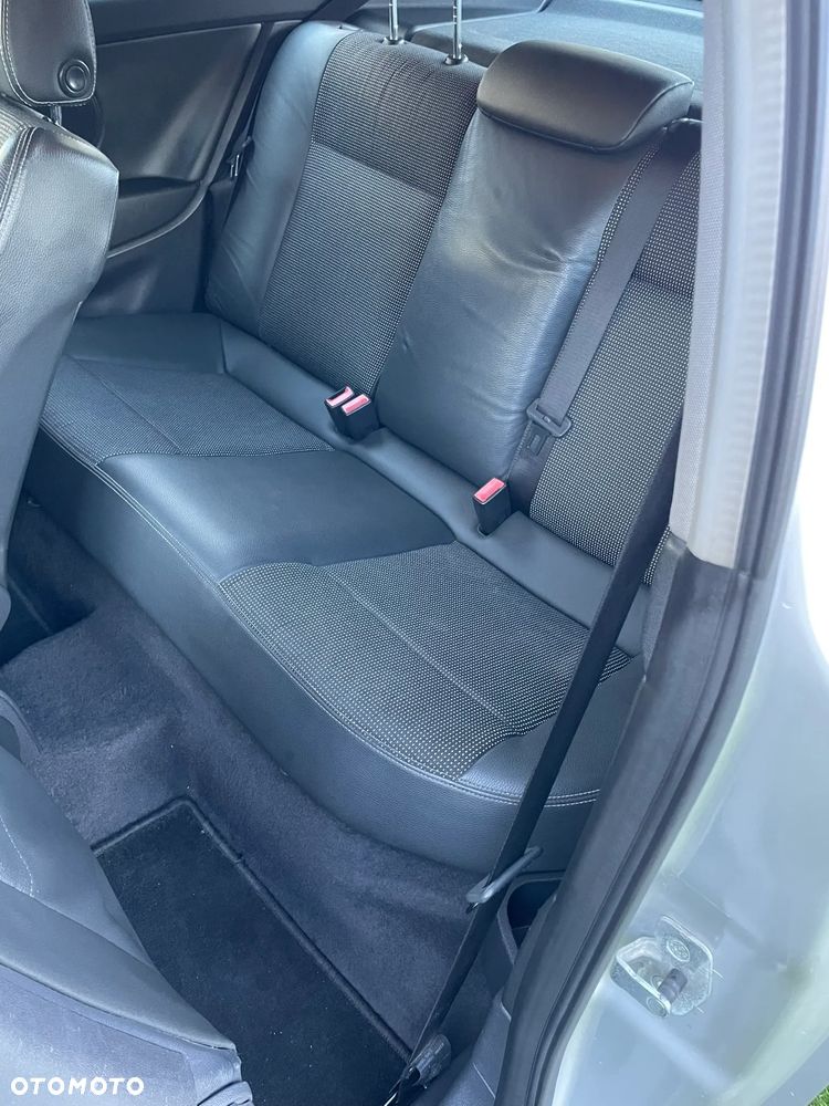 Opel Astra III GTC 1.9 CDTI Cosmo - 6