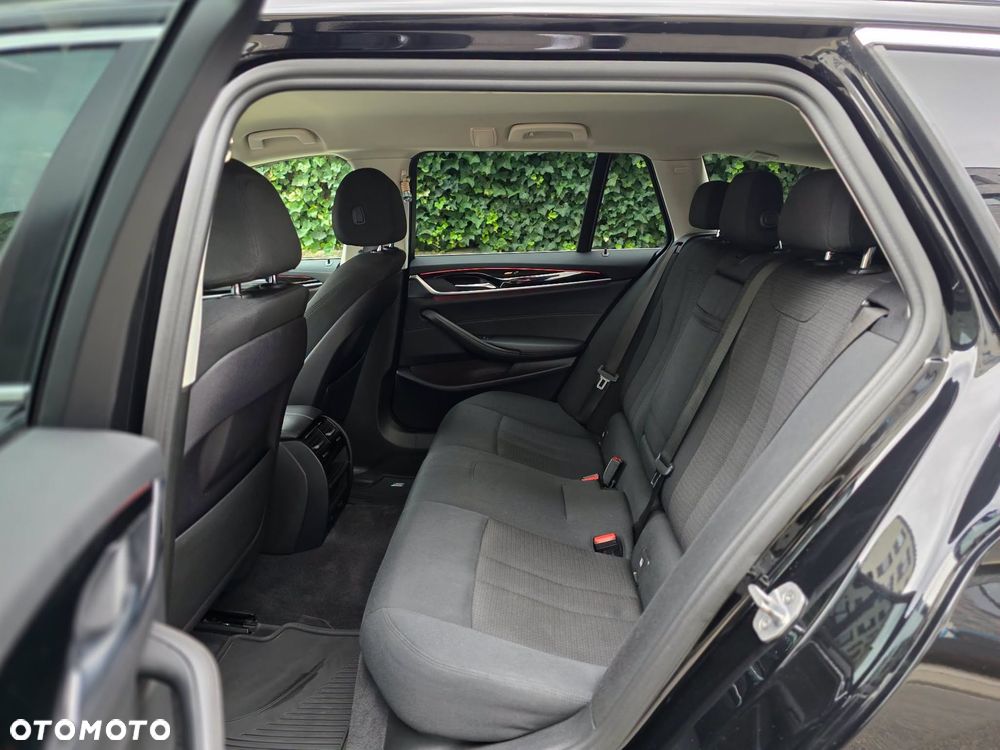 BMW Seria 5 520d xDrive - 19