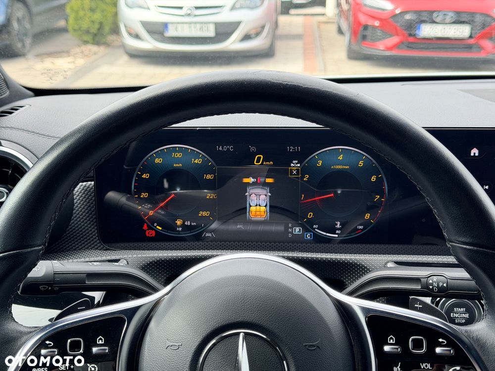 Mercedes-Benz CLA 200 7G-DCT - 20