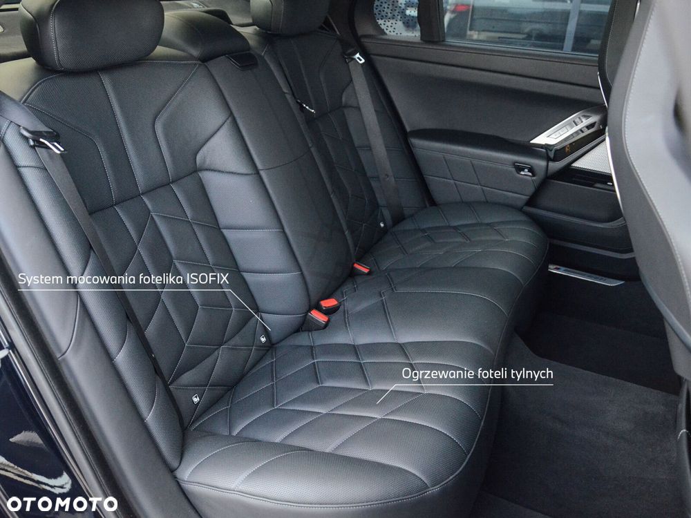 BMW Seria 7 - 35