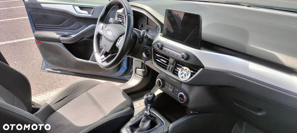 Ford Focus 1.0 EcoBoost Trend - 11