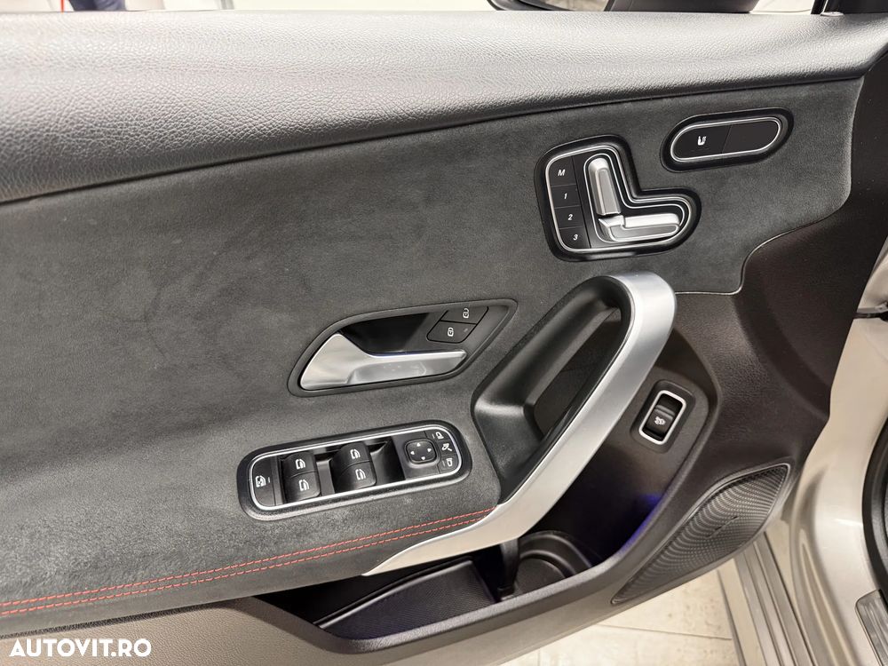 Mercedes-Benz A 200 Sedan 7G-DCT AMG Line - 22