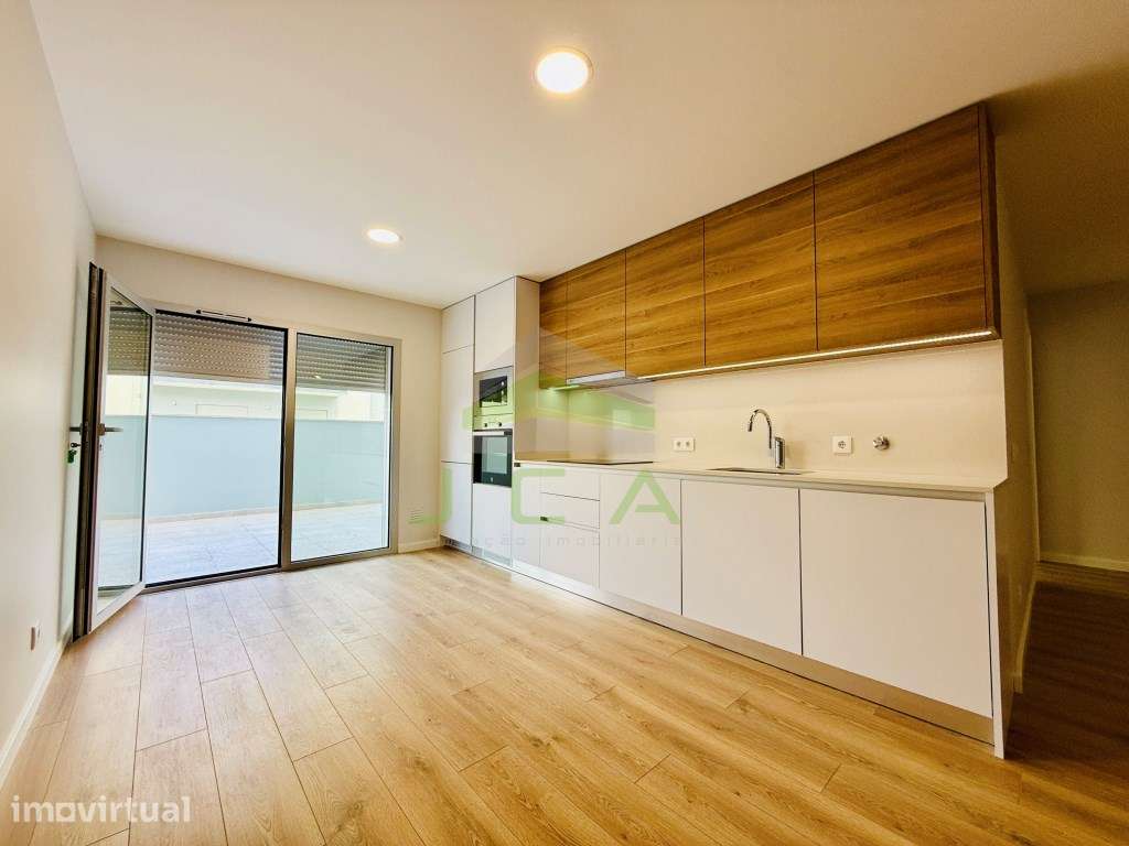 Apartamento T2 novo com terraço e garagem - Grande imagem: 3/14