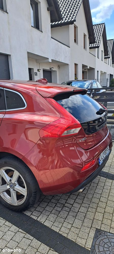 Volvo V40 D4 Drive-E Momentum - 3