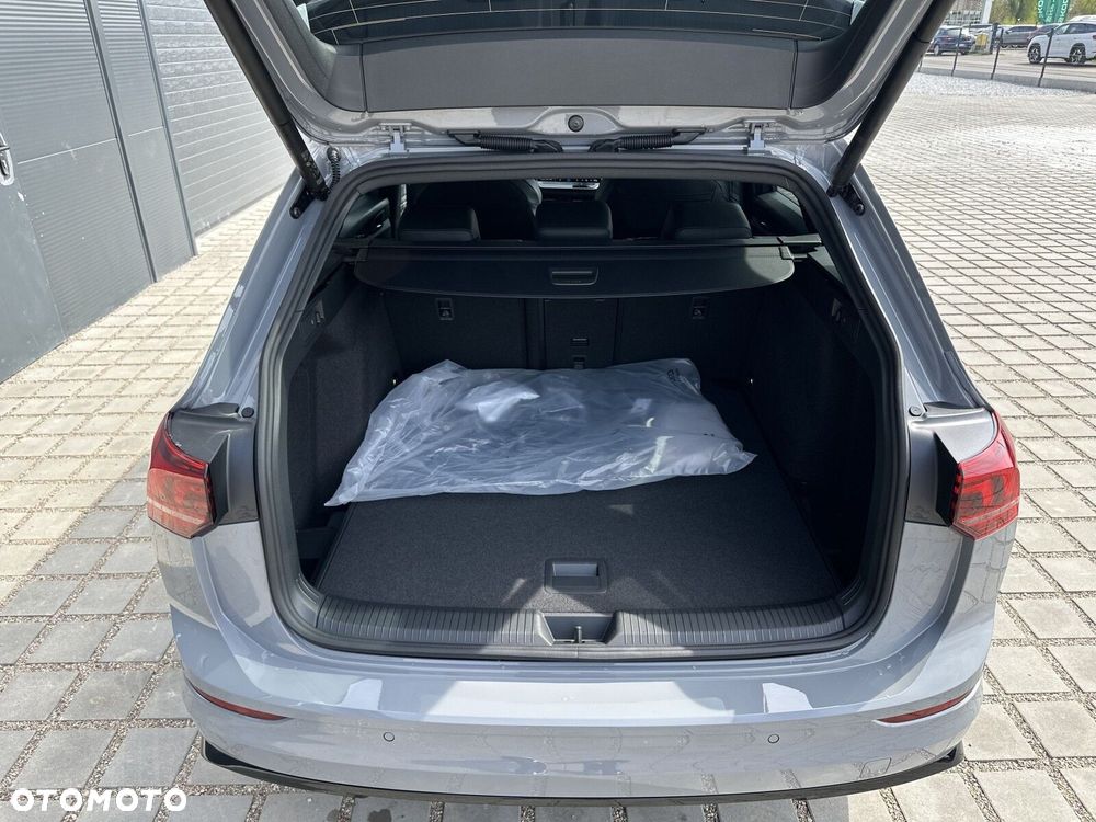Volkswagen Golf Variant - 18
