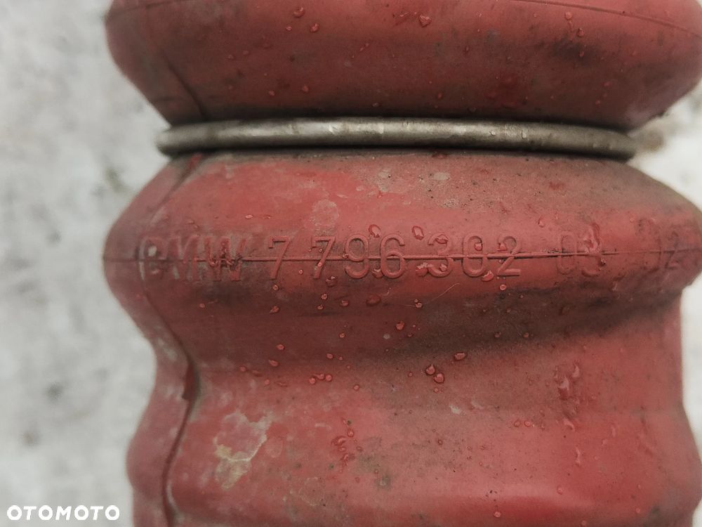 BMW E60 E61 E65 2.5d 3.0d Przewód rura wąż intercoolera 7796301 7796302 - 4