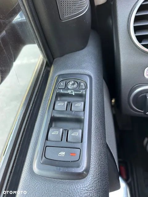 Land Rover Discovery - 15