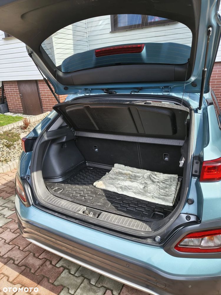 Hyundai Kona 39kWh Premium - 12