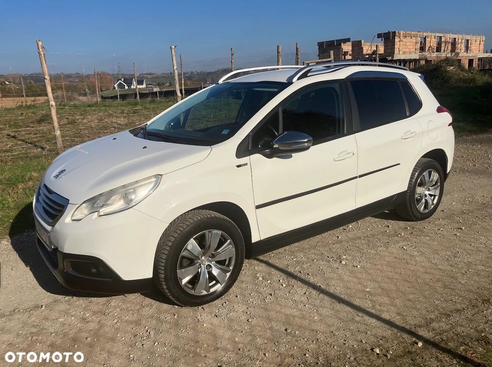 Peugeot 2008 e-HDi FAP 92 STOP & START Allure - 11