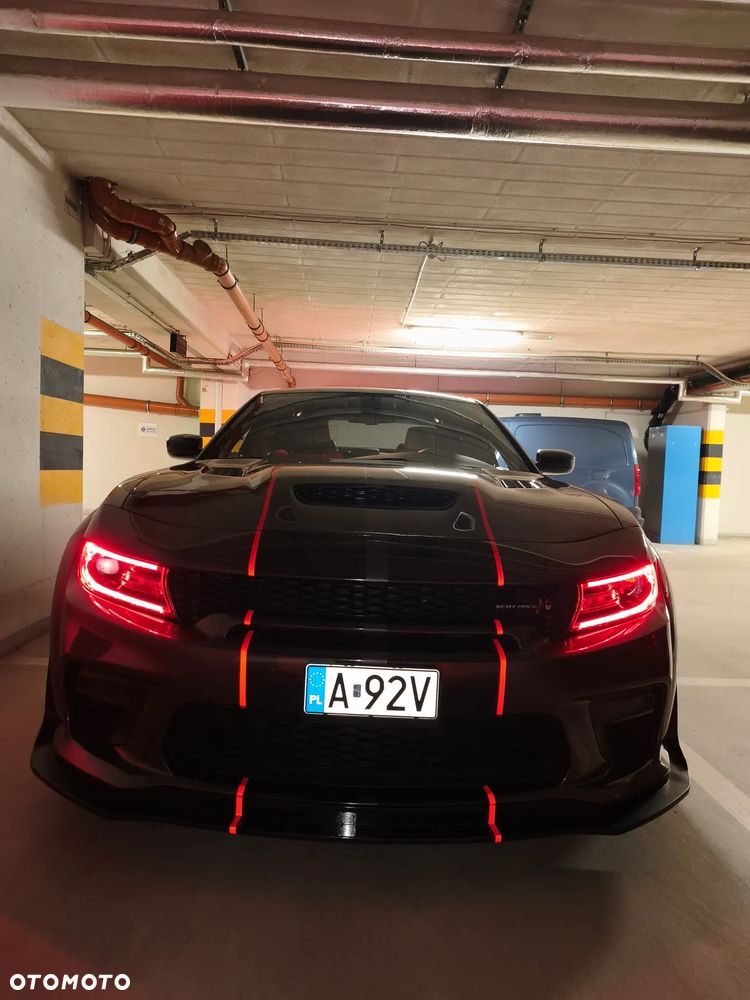 Dodge Charger 6.4 Scat Pack Widebody - 9