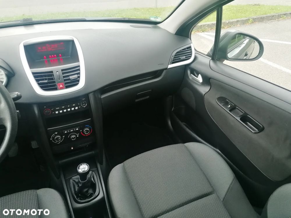 Peugeot 207 1.4 U Move - 16