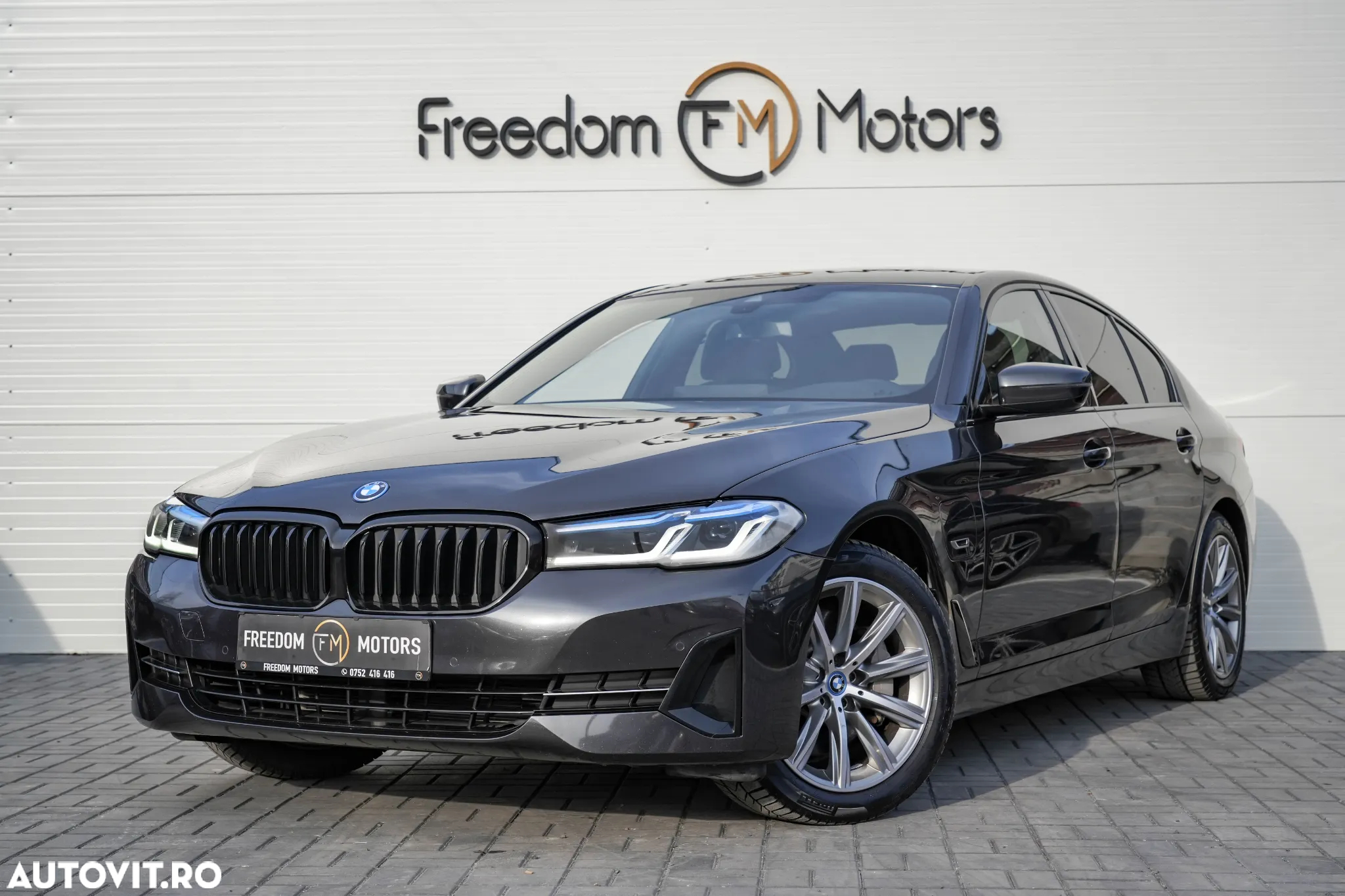 BMW Seria 5 530e iPerformance Aut. Luxury Line - 2