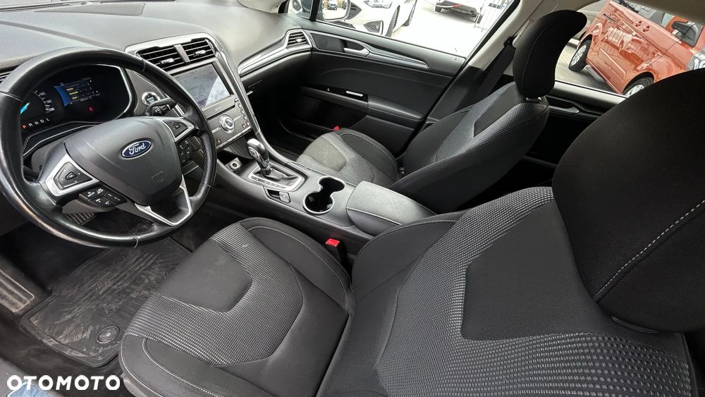 Ford Mondeo 2.0 Hybrid Titanium - 19