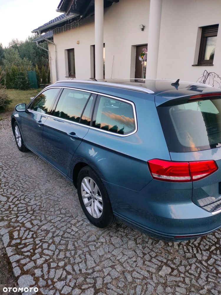 Volkswagen Passat 1.6 TDI (BlueMotion Technology) Comfortline - 4