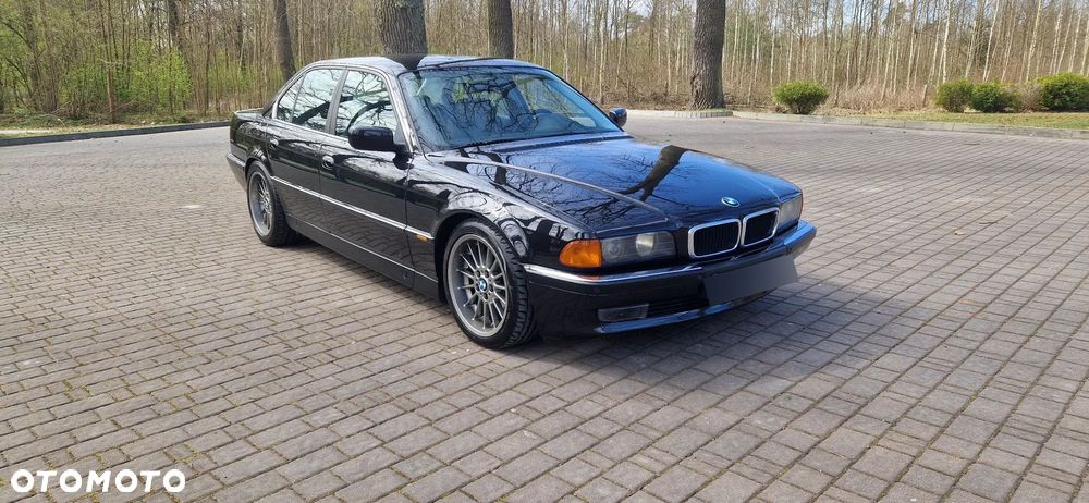 BMW Seria 7 740i - 2