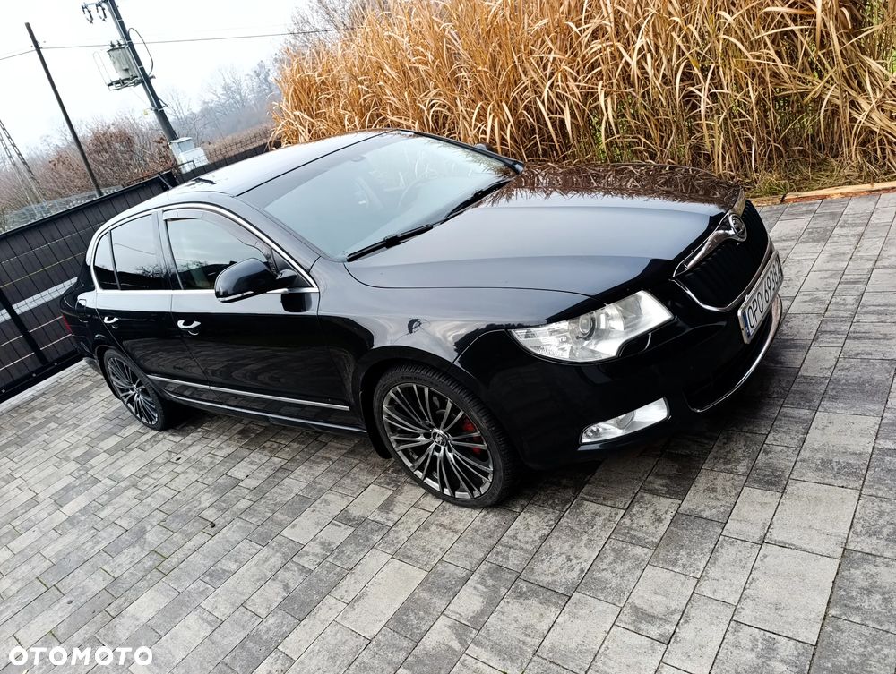 Skoda Superb 2.0 TDI DPF Prestige - 2