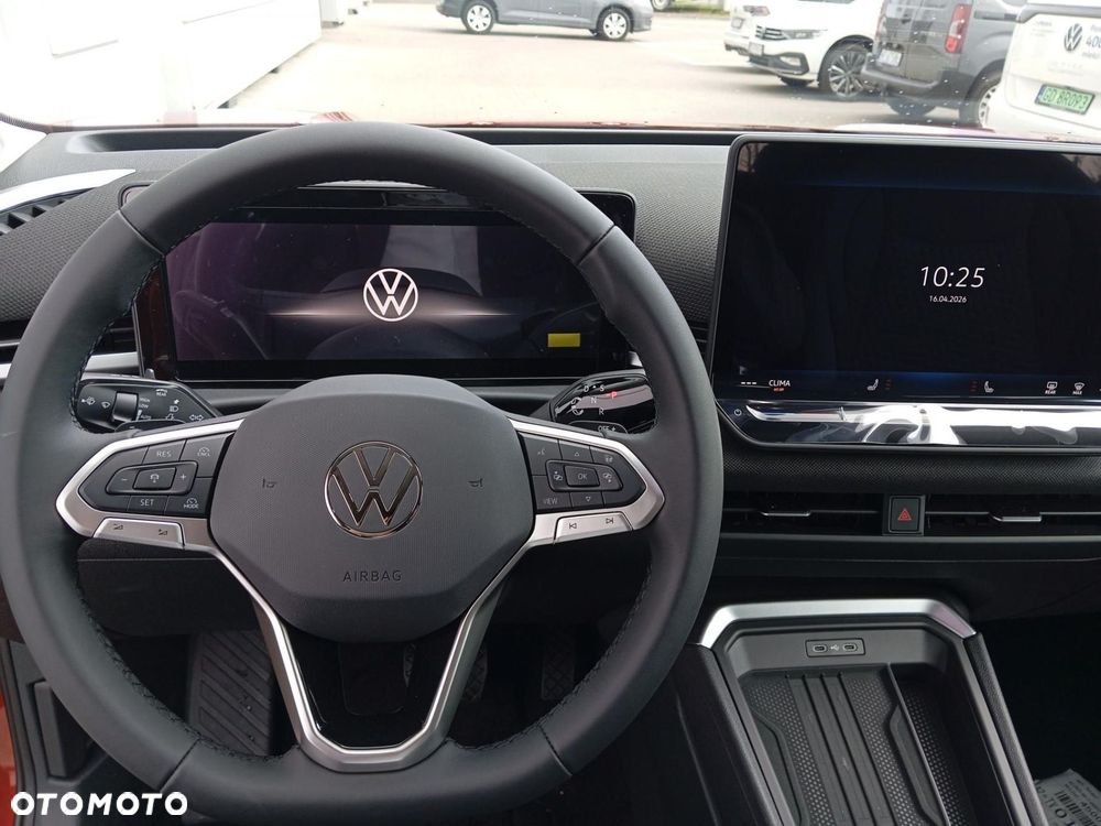 Volkswagen T-Roc - 19