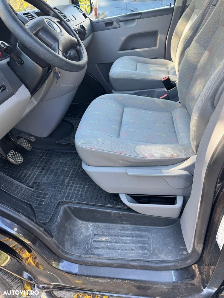 Volkswagen Transporter T5 - 23
