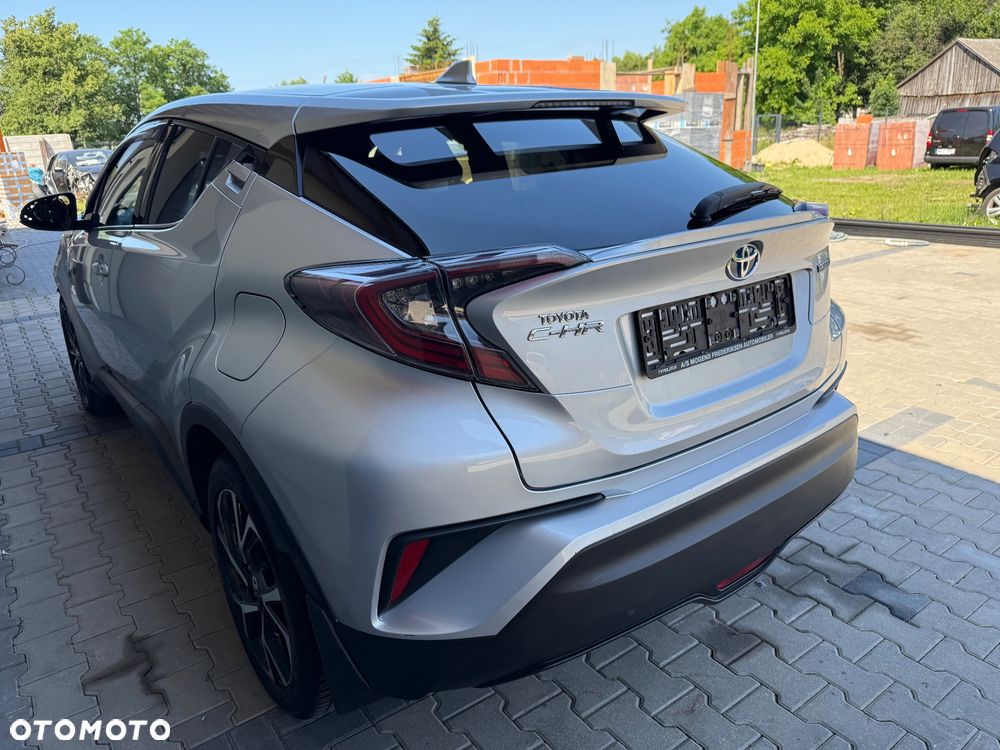 Toyota C-HR Lounge - 25