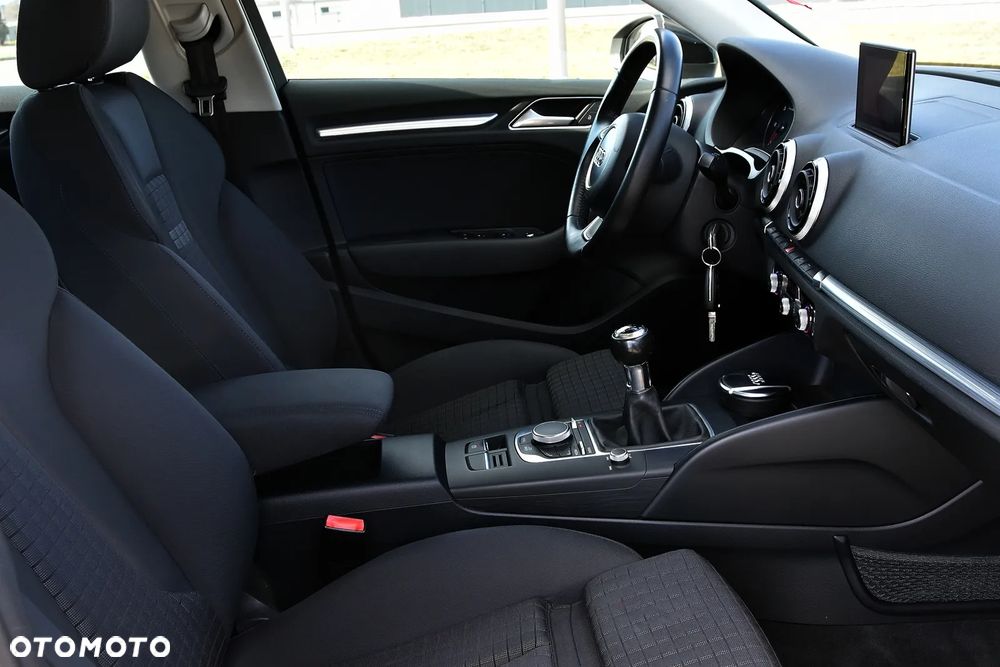 Audi A3 Limousine 2.0 TDI clean diesel Ambiente - 28