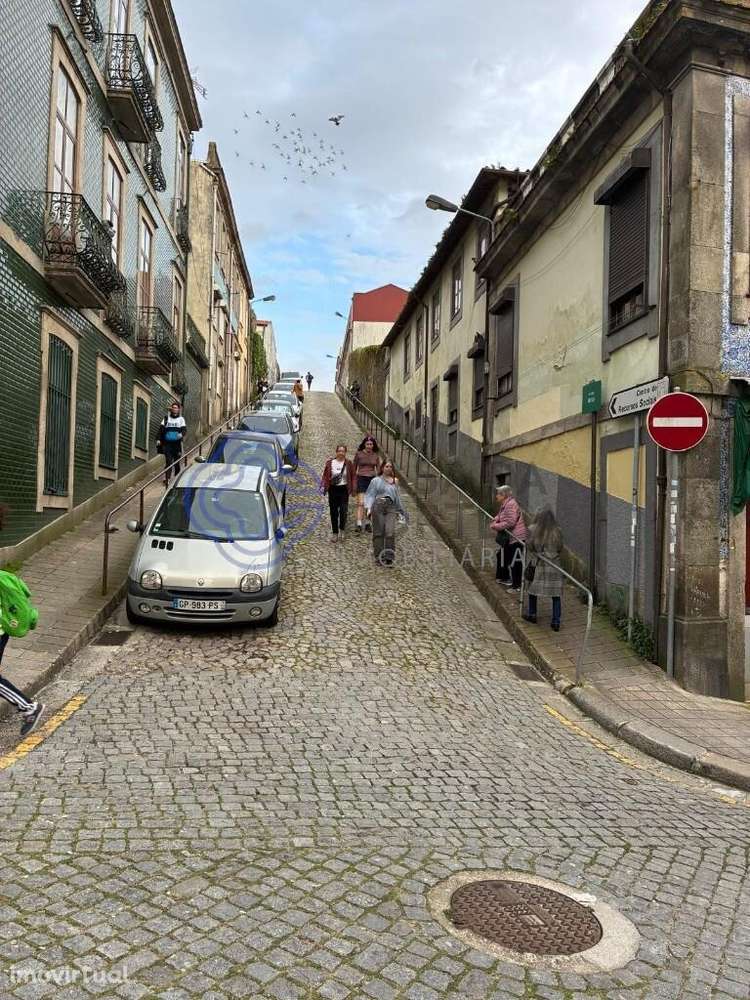 Casa antiga com terreno em zona Nobre do Porto para edificação de préd - Grande imagem: 5/5