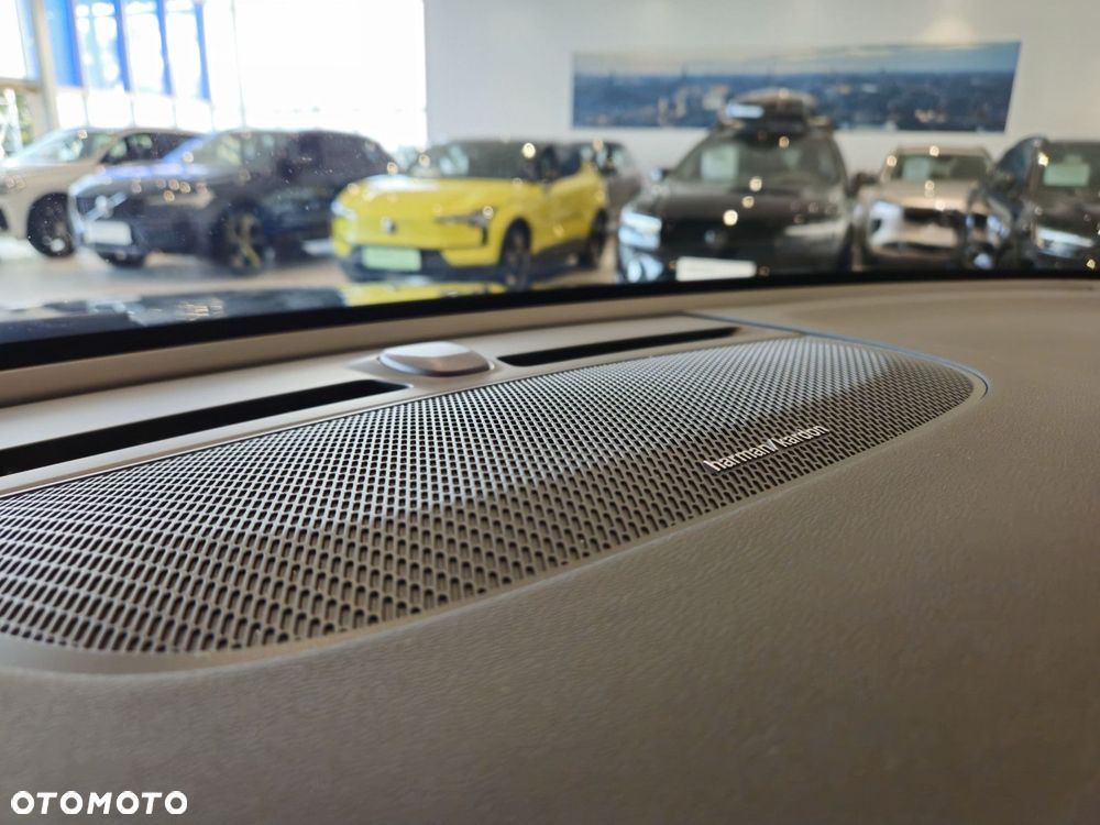 Volvo XC 40 - 31