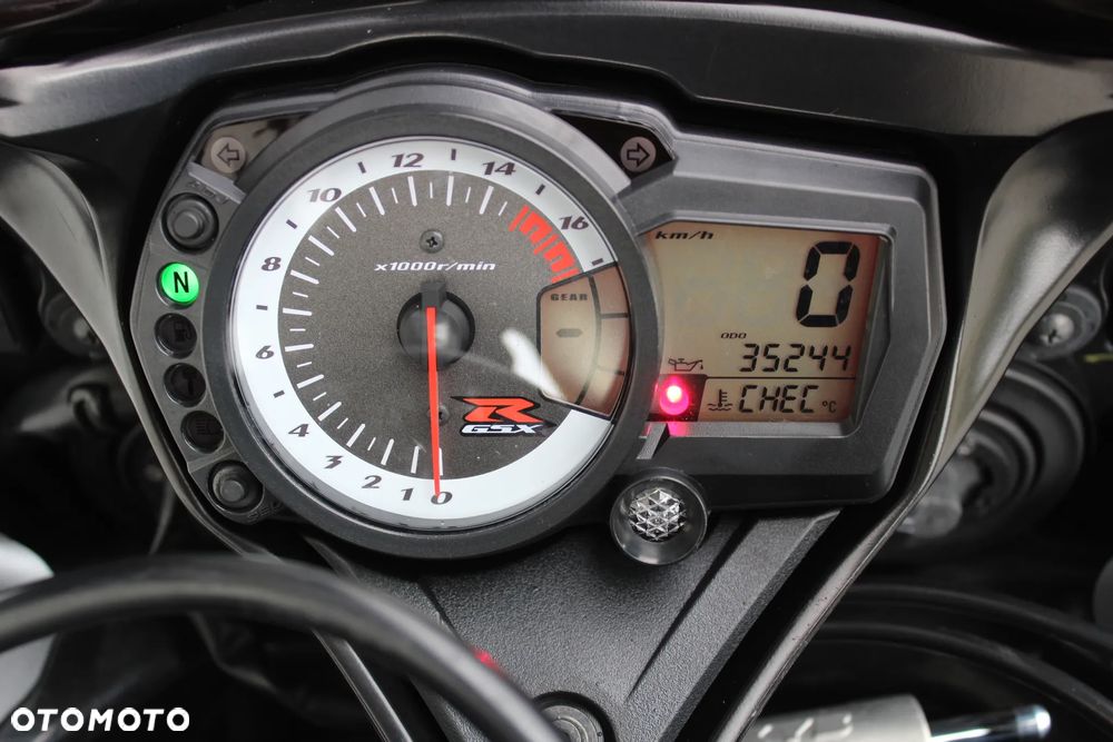 Suzuki GSX-R - 28