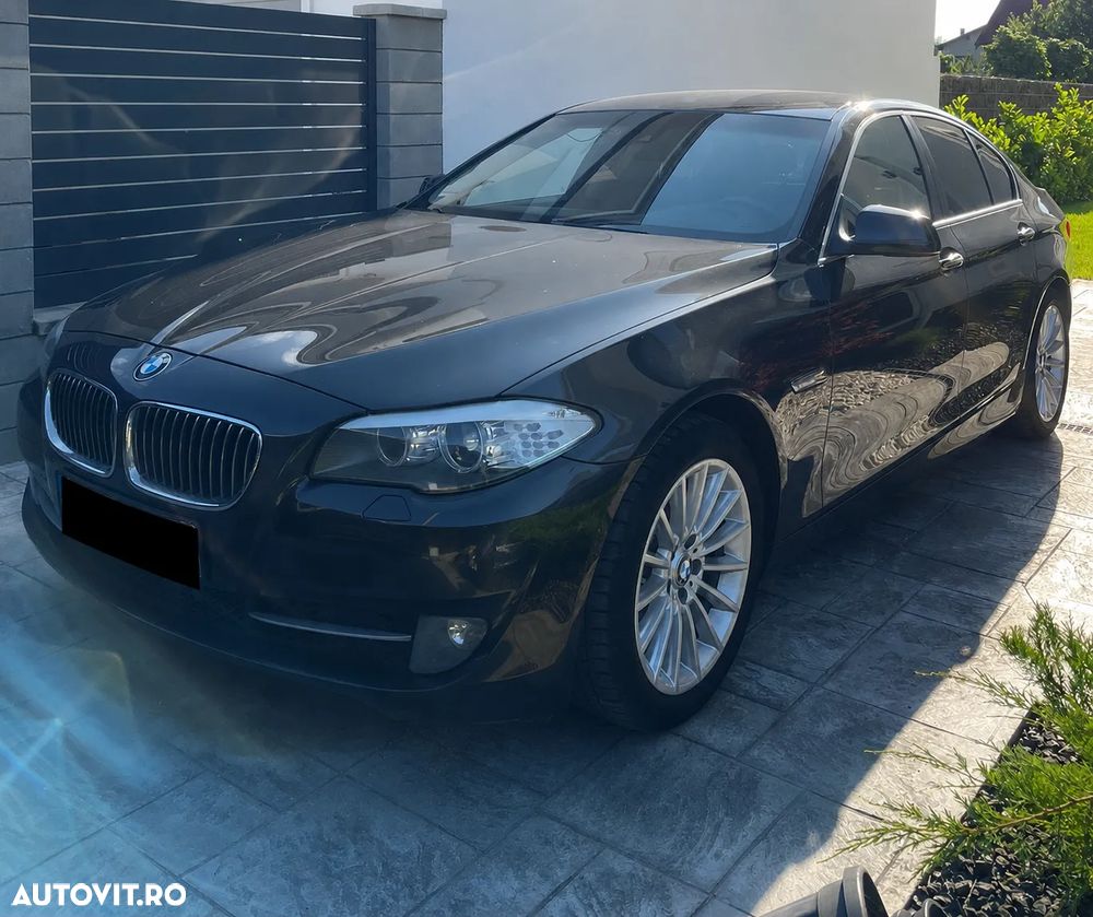 BMW Seria 5 520d Sport-Aut. - 1
