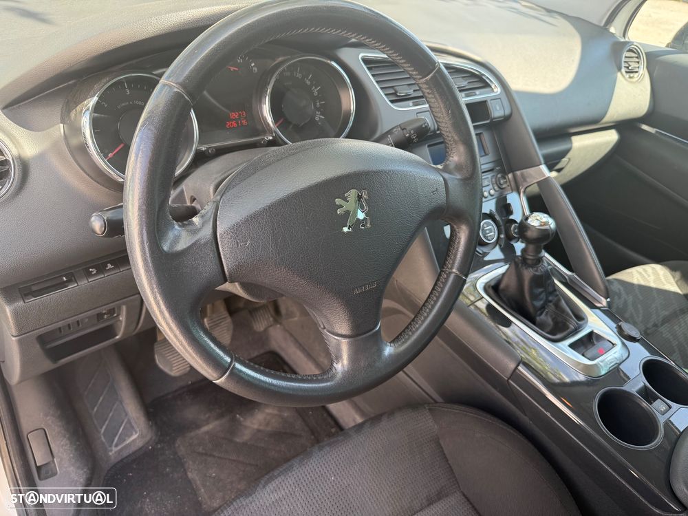 Peugeot 3008 1.6 HDi Executive - 18