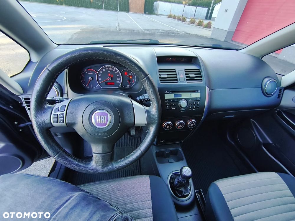 Fiat Sedici 1.9 Multijet DPF 4x4 Dynamic - 24