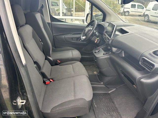 Citroën BERLINGO BERLINGO CX.AUT. 8V. 3 LUGARES C/GPS 130 CV - 15