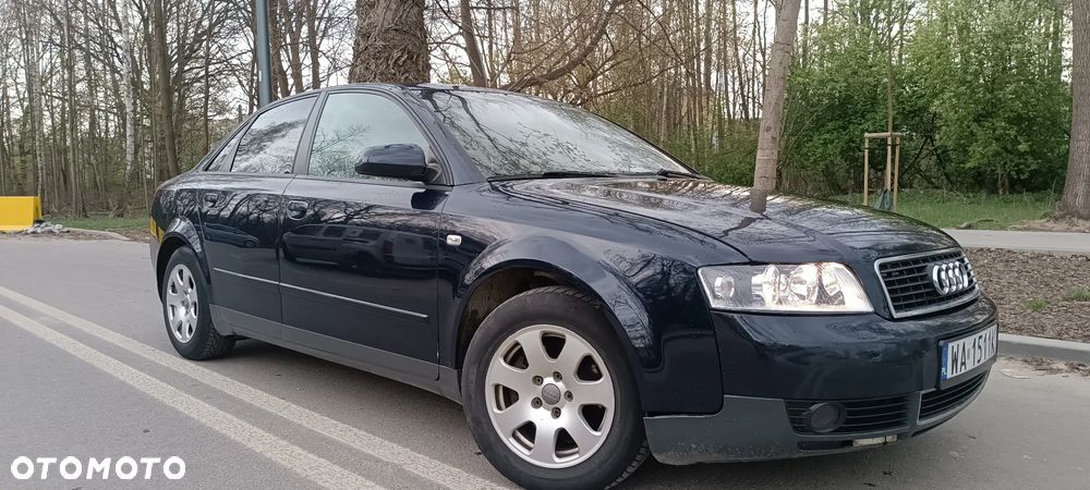 Audi A4 Limousine - 3