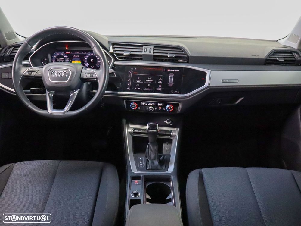 Audi Q3 45 TFSIe S tronic - 11
