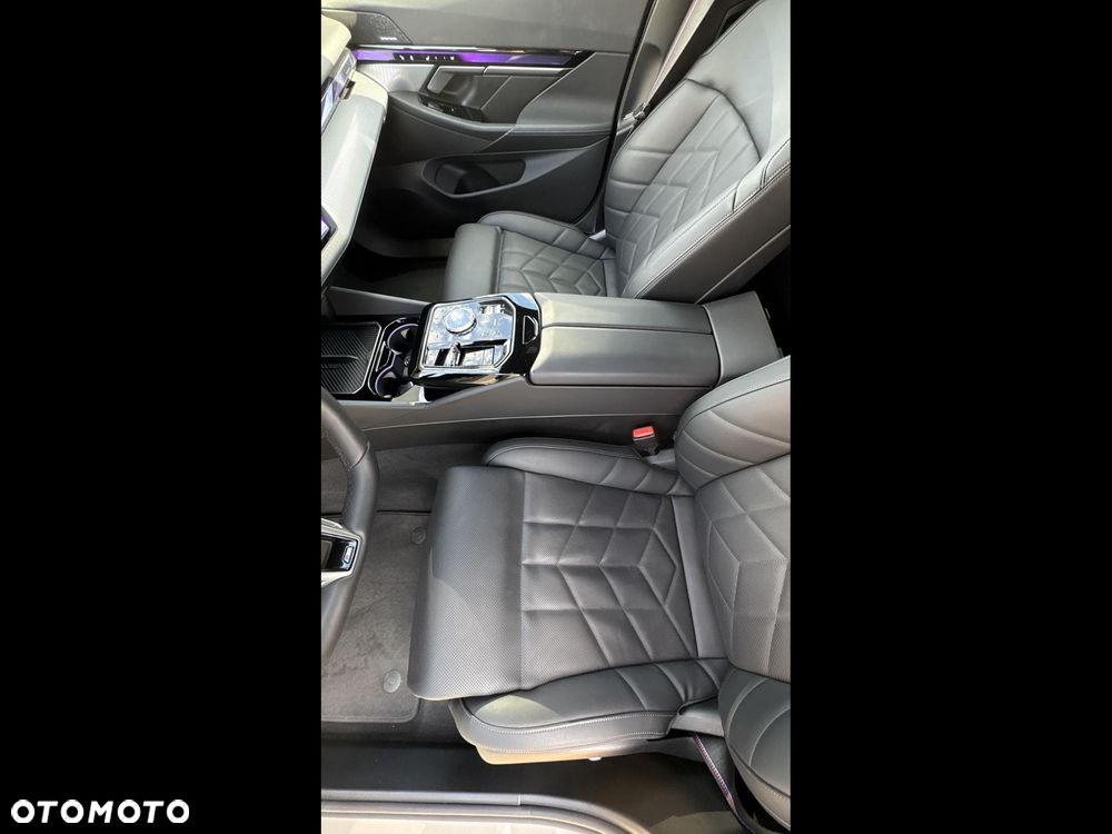 BMW Seria 5 - 12