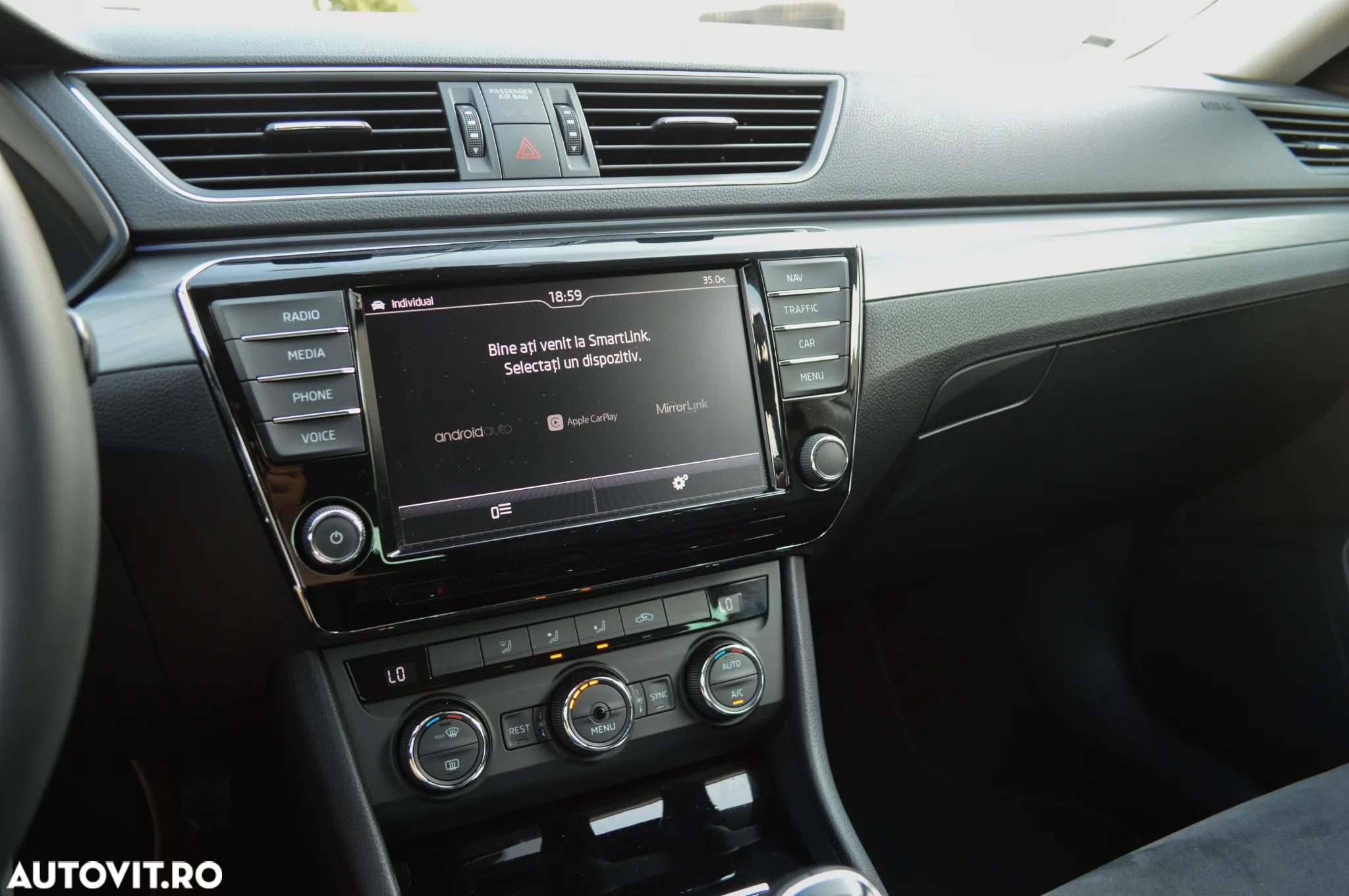 Skoda Superb Combi 2.0 TDI Style - 28