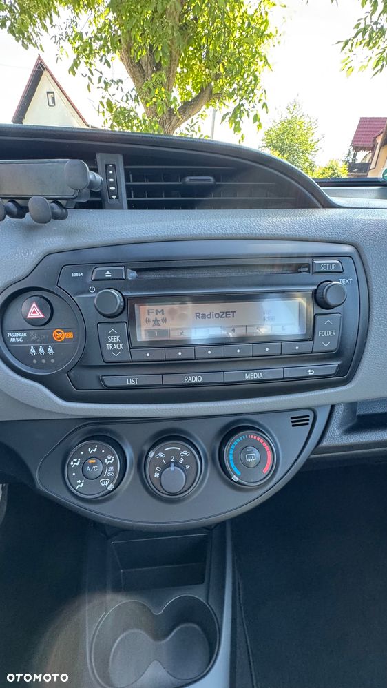 Toyota Yaris 1.0 Sol - 17