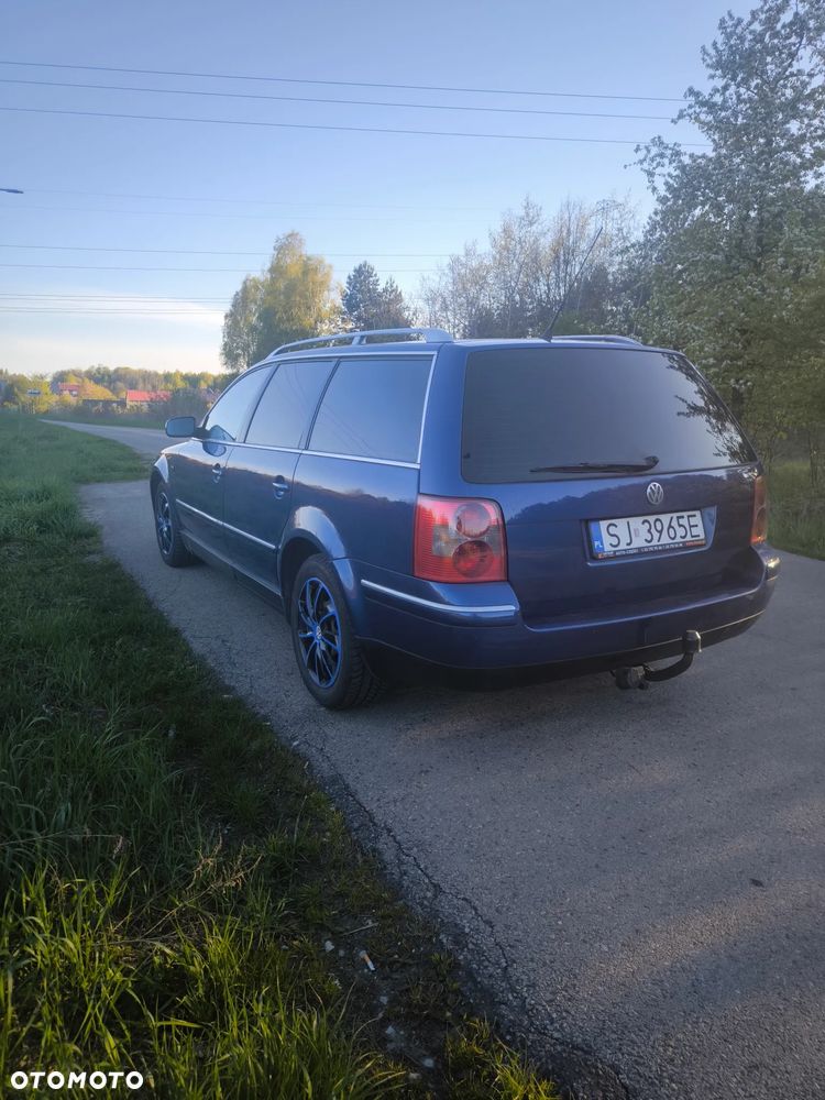 Volkswagen Passat 1.9 TDI Highline - 6