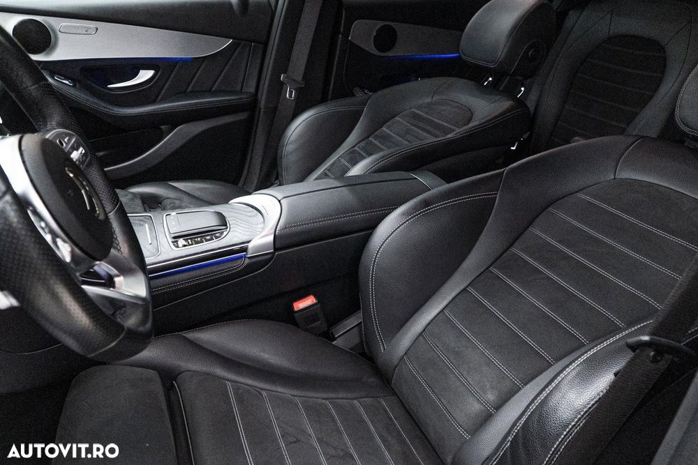 Mercedes-Benz GLC Coupe 300 4Matic 9G-TRONIC AMG Line Plus - 14