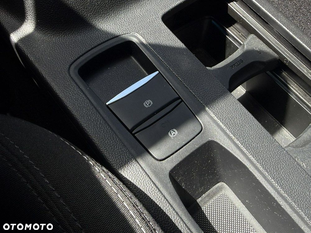 Ford Focus 1.0 EcoBoost Titanium - 14