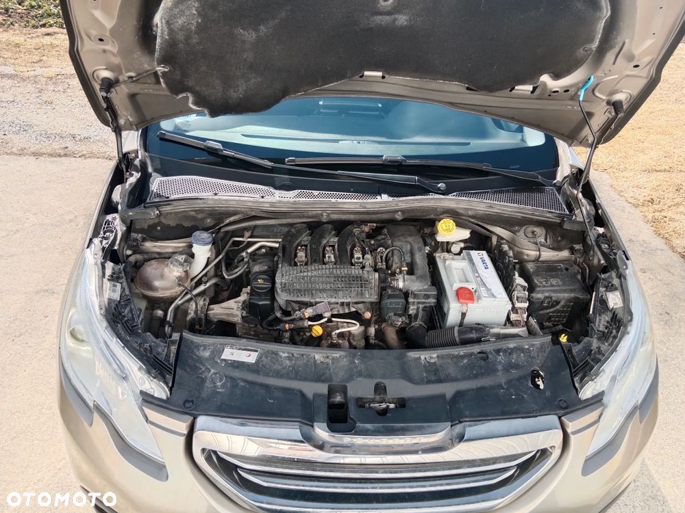 Peugeot 2008 1.2 Pure Tech Style - 17