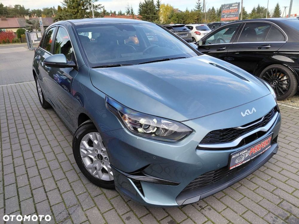 Kia Ceed - 4