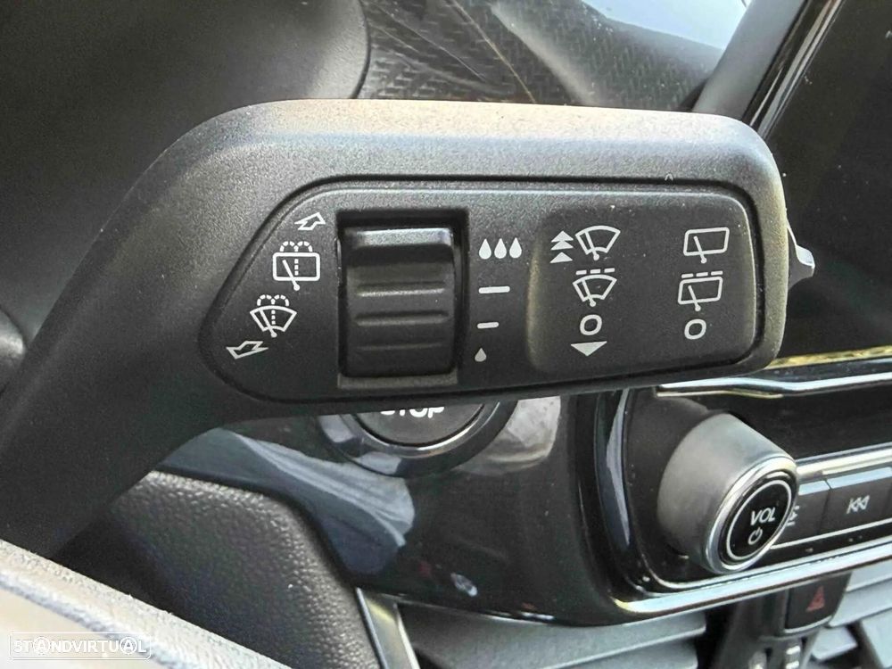 Ford Fiesta 1.0 EcoBoost ST-Line X - 42